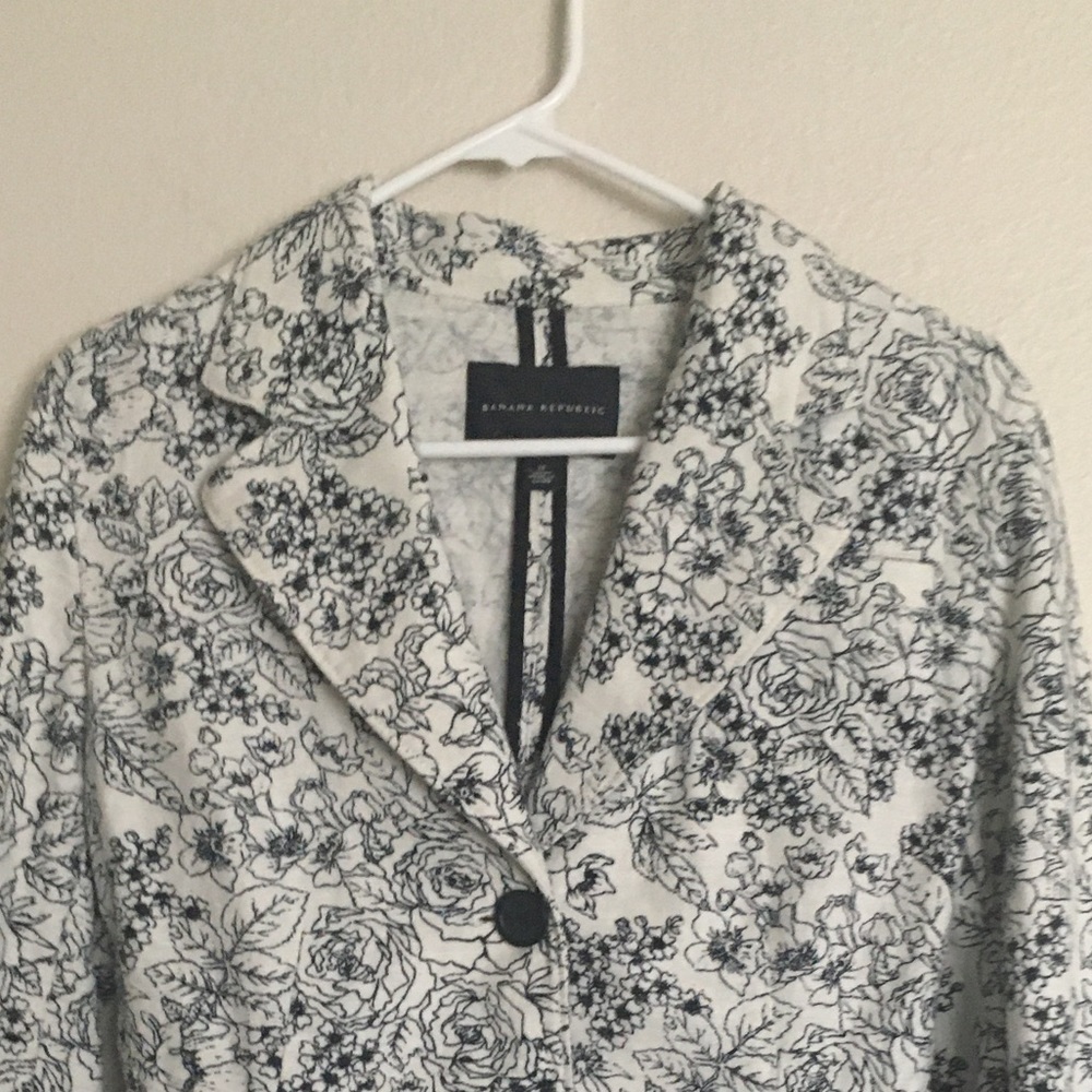 Banana Republic floral blazer